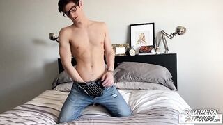 SOUTHERNSTROKES Athletic Twink Aiden Ward Jerks Off Solo