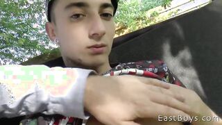 Mark Fontana - Handjob Casting in the Garden