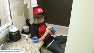Robbie Callahan Fucks Fleshlight