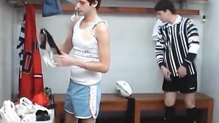 Euro gays Pablo Thomas and Tobias Bianco fuck in locker room